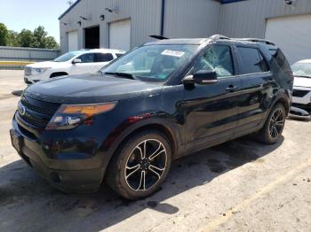  Salvage Ford Explorer