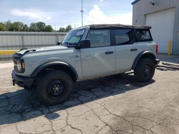  Salvage Ford Bronco