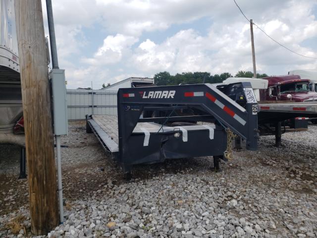  Salvage Lamr Trailer