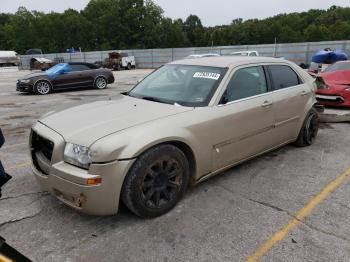  Salvage Chrysler 300