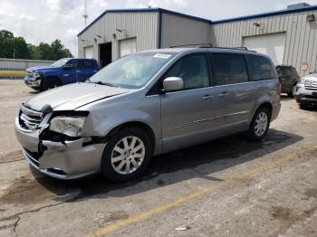  Salvage Chrysler Minivan