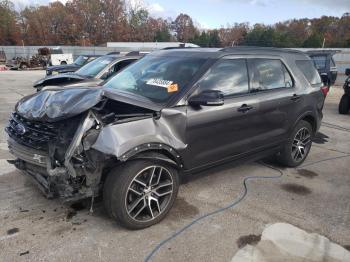  Salvage Ford Explorer