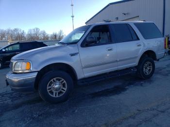  Salvage Ford Expedition