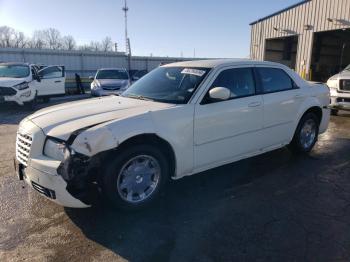  Salvage Chrysler 300