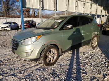  Salvage Hyundai TUCSON