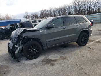  Salvage Jeep Grand Cherokee