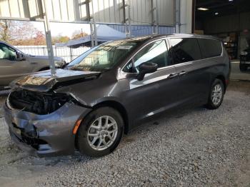  Salvage Chrysler Pacifica