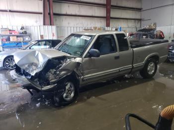  Salvage Chevrolet S-10