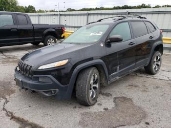  Salvage Jeep Cherokee