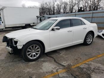  Salvage Chrysler 300