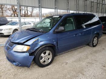  Salvage Dodge Caravan