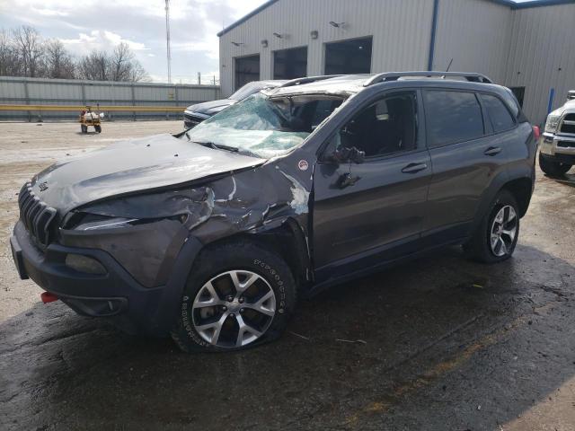  Salvage Jeep Cherokee