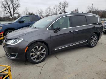  Salvage Chrysler Pacifica