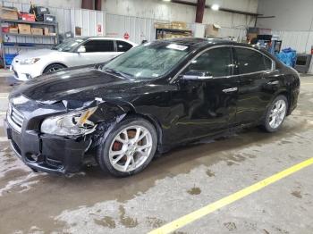  Salvage Nissan Maxima