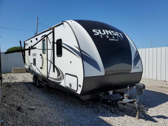  Salvage Kyrv Trailer