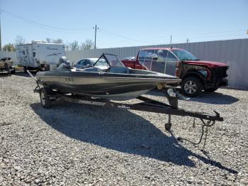  Salvage Cajun Boats Mastercr Boat