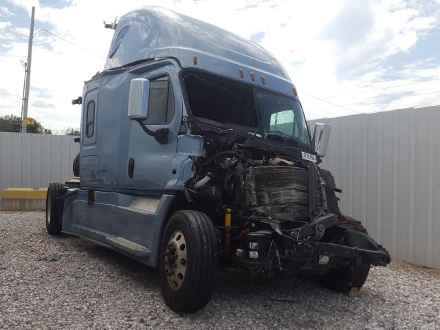  Salvage Freightliner Cascadia 1