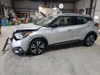 Salvage Nissan Kicks