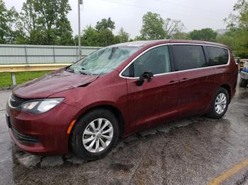  Salvage Chrysler Pacifica