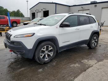  Salvage Jeep Cherokee