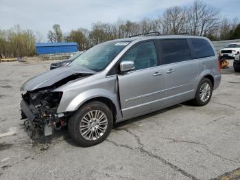  Salvage Chrysler Minivan