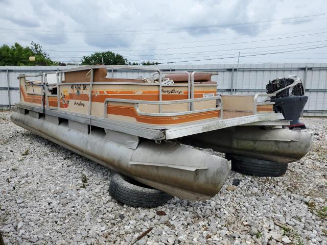  Salvage Bass Boat