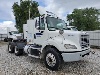  Salvage Freightliner Tractor