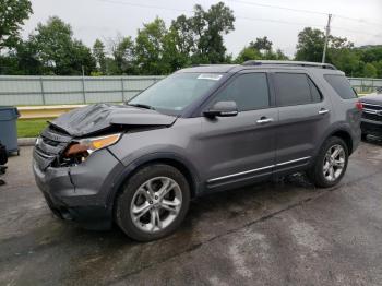  Salvage Ford Explorer