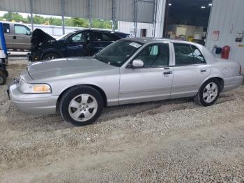  Salvage Ford Crown Vic