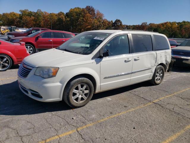  Salvage Chrysler Minivan