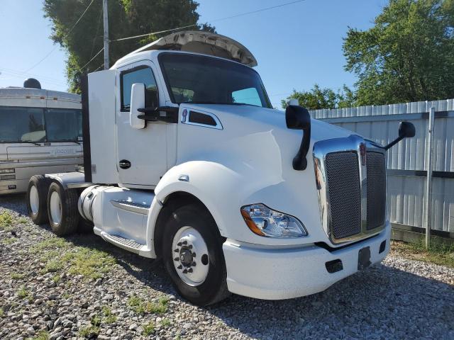  Salvage Kenworth T680