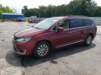  Salvage Chrysler Pacifica