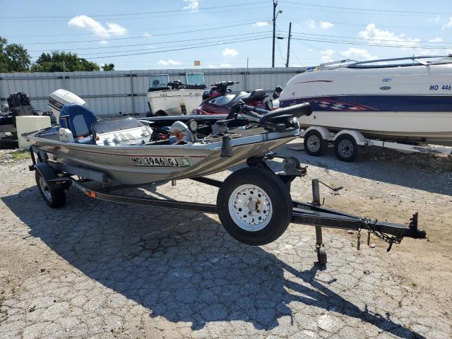  Salvage Alumacraft Boat