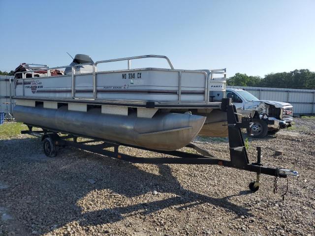  Salvage Sun Tracker Partybarge