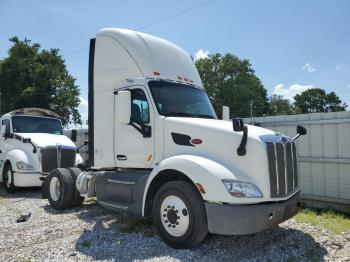  Salvage Peterbilt Tractor 579