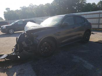  Salvage Alfa Romeo Stelvio