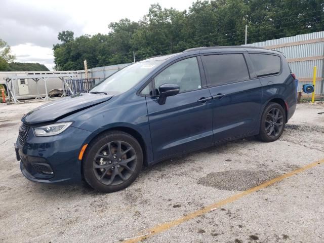  Salvage Chrysler Pacifica