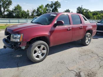  Salvage Chevrolet Avalanche