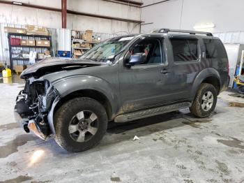  Salvage Nissan Pathfinder
