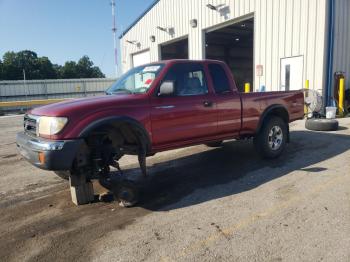  Salvage Toyota Tacoma
