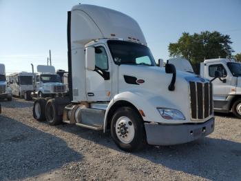  Salvage Peterbilt Tractor 579