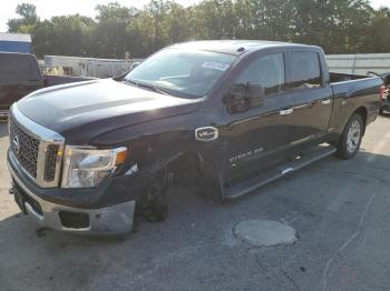  Salvage Nissan Titan