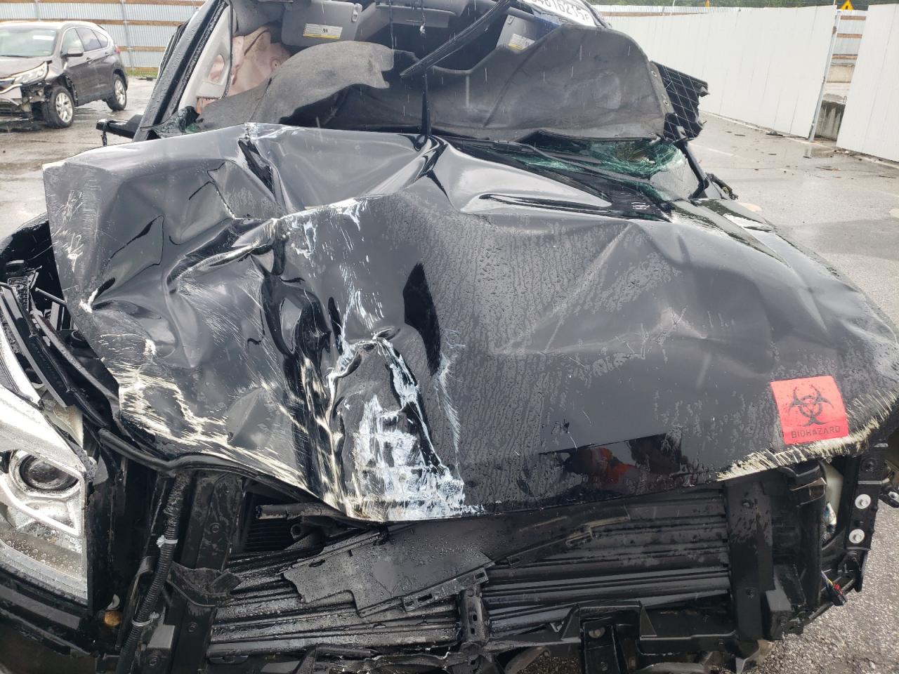 GMC Yukon Denali Image 11