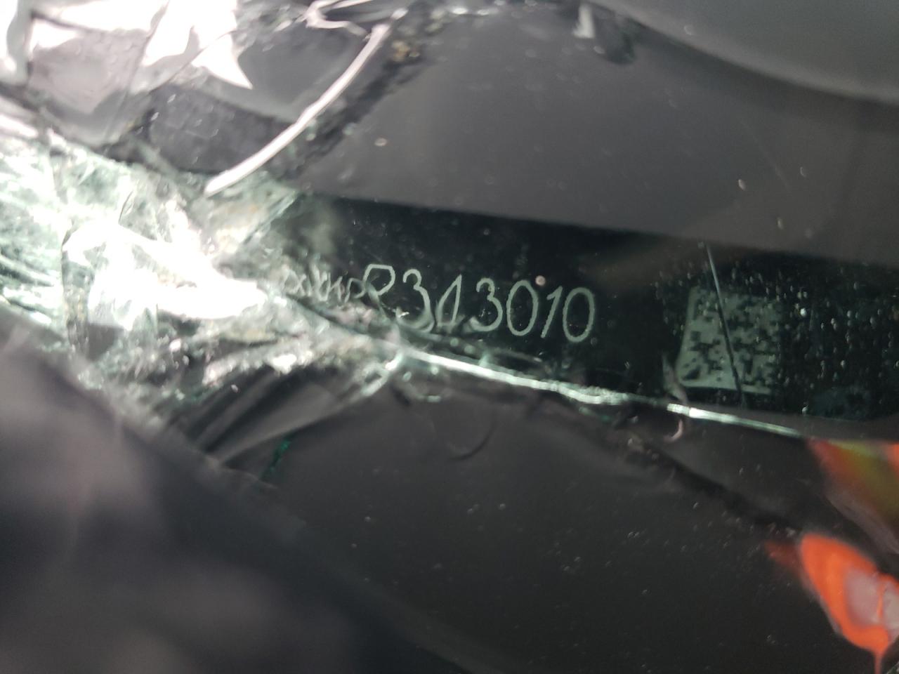 GMC Yukon Denali Image 12