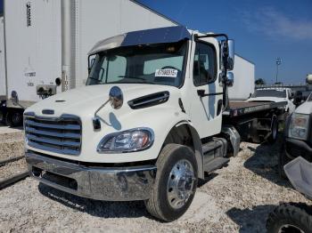  Salvage Freightliner M2 106 Med
