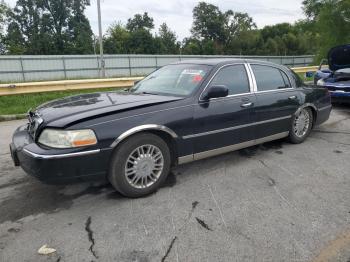  Salvage Lincoln Towncar