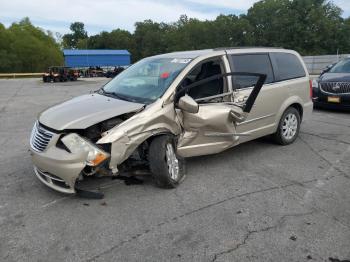  Salvage Chrysler Minivan