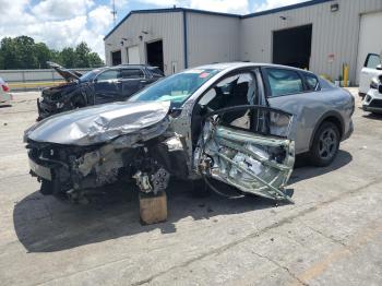  Salvage Kia K4 Lx
