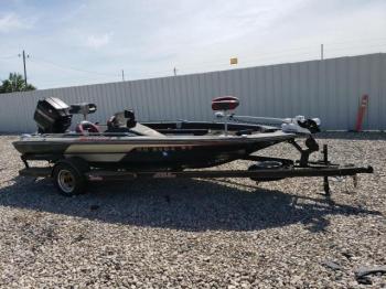  Salvage Skeeter Boat