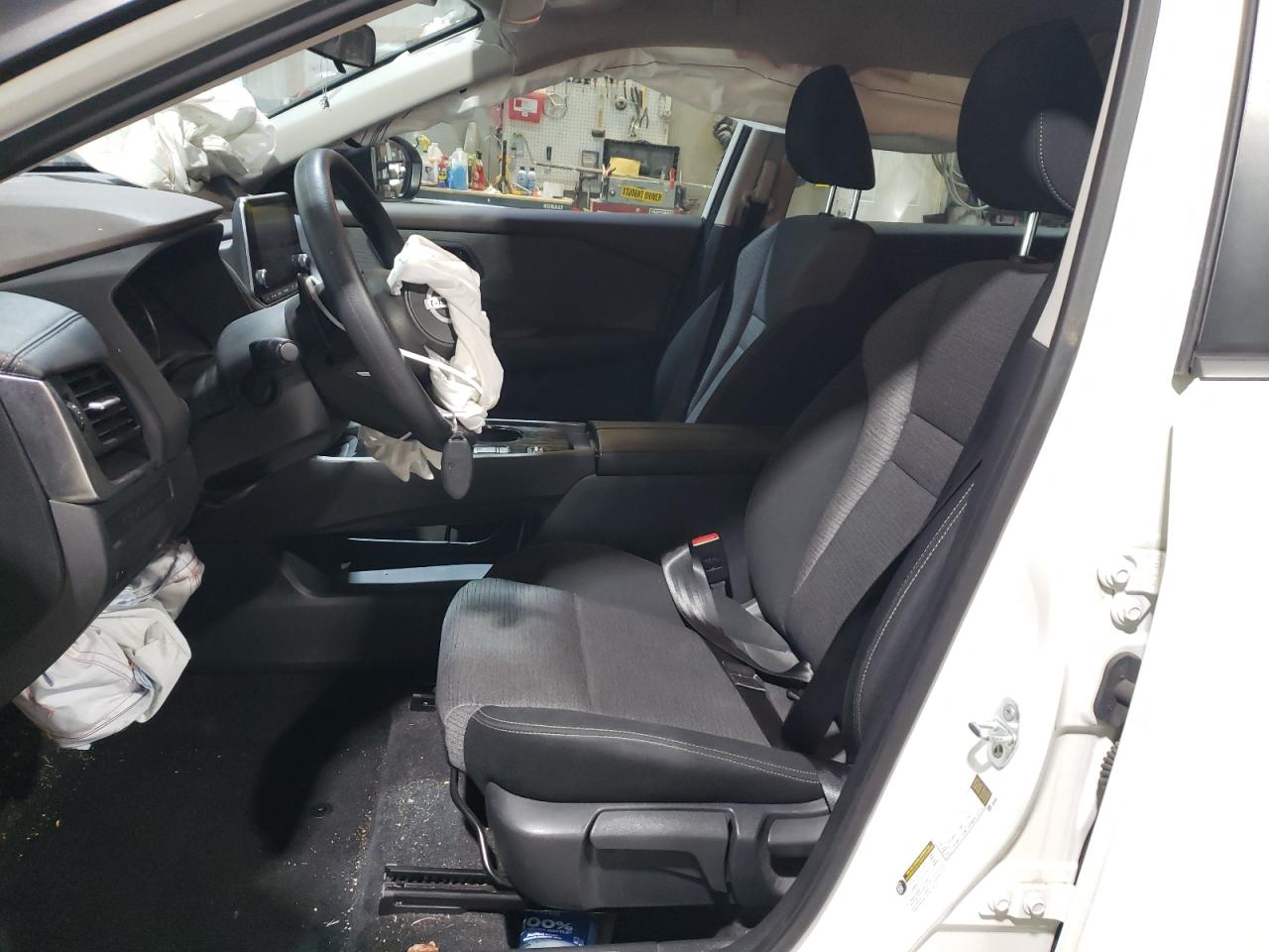 Nissan Rogue S Image 12